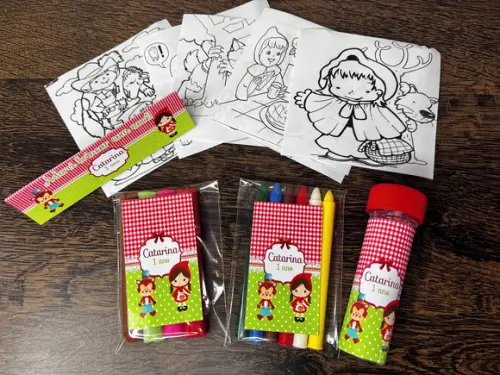 Kit Massinha, Giz de Cera e Bolha Chapeuzinho Vermelho
