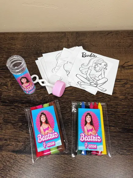 Kit Massinha, Giz de Cera e Bolha de Sabão Barbie