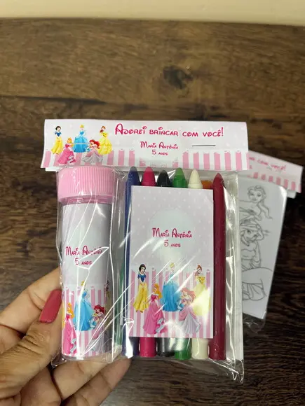 Kit Massinha, Giz de Cera e Bolha de Sabão as Princesas