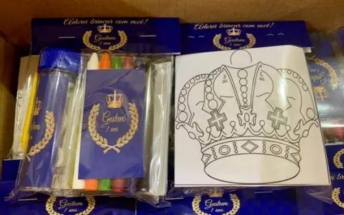 Kit Massinha, Giz de Cera e Bolinha de Sabão Coroa Realeza