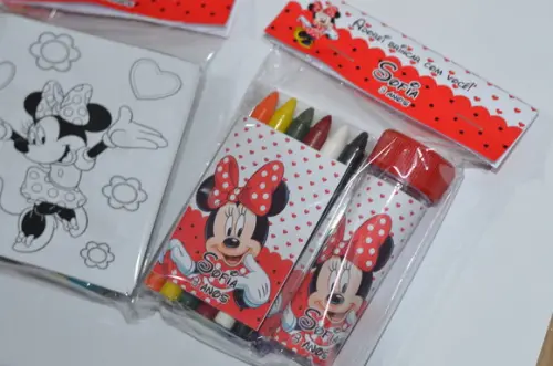 Kit Massinha, Giz de Cera e Bolinha de Sabão Minnie