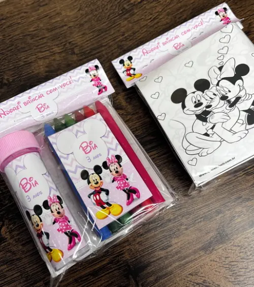 Kit Massinha, Giz de Cera e Bolinha de Sabão Minnie e Mickey