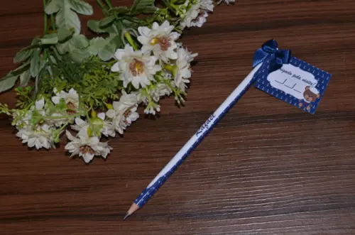 Lápis Personalizado com Laço e Tag
