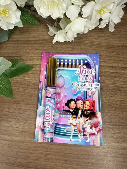 Lip Gloss com Card Personalizado Guerreiras K-pop