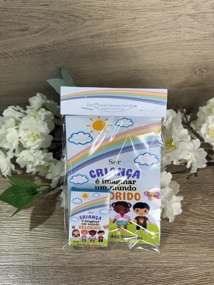 Mini Revista de Colorir Personaliz. com Giz Dia das Crianças