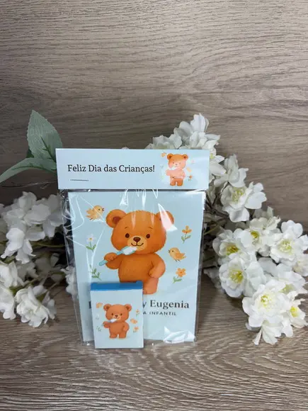 Mini Revista de Colorir Personaliz. com Giz Dia das Crianças