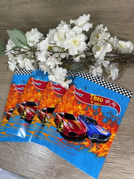 Revista de Colorir Personalizada 20x14 cm Hotweels