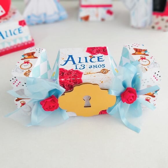Leve + 13 Arquivo de Corte - Alice 1