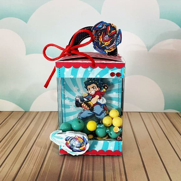 Leve + 13 Arquivo de Corte - Beyblade 1