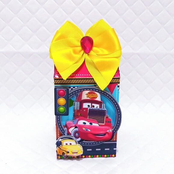 Leve + 13 Arquivo de Corte - Carros Disney 2