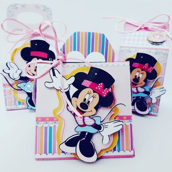 Leve + 13 Arquivo de Corte - Circo da Minnie 1