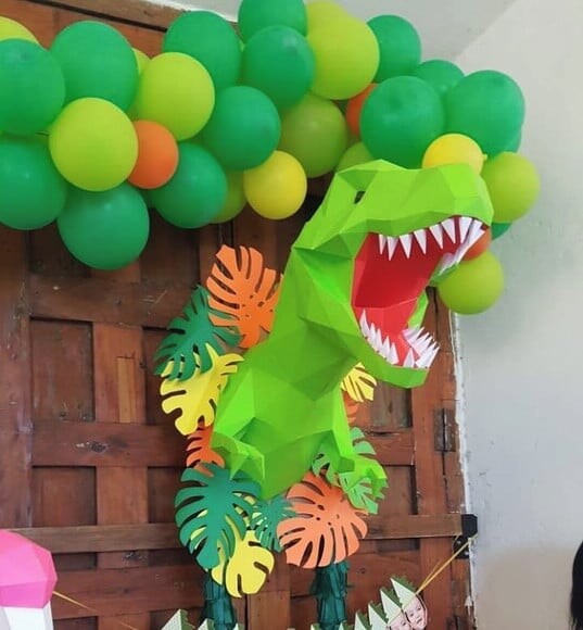 Leve + 13 Arquivo de Corte - Low Poly (Dinossauro) 1