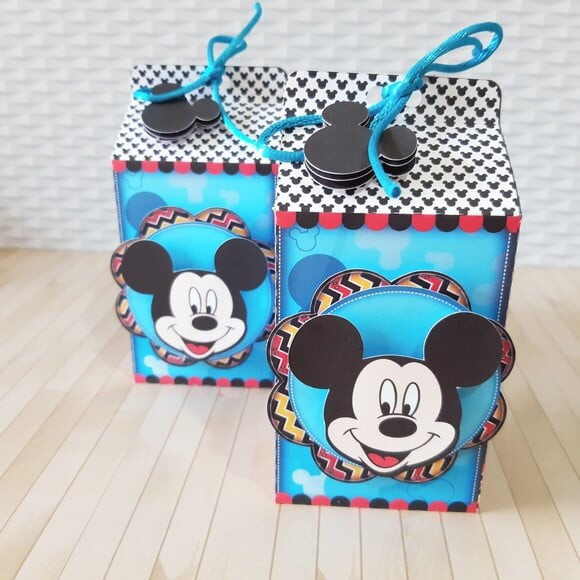 Leve + 13 Arquivo de Corte - Mickey 2