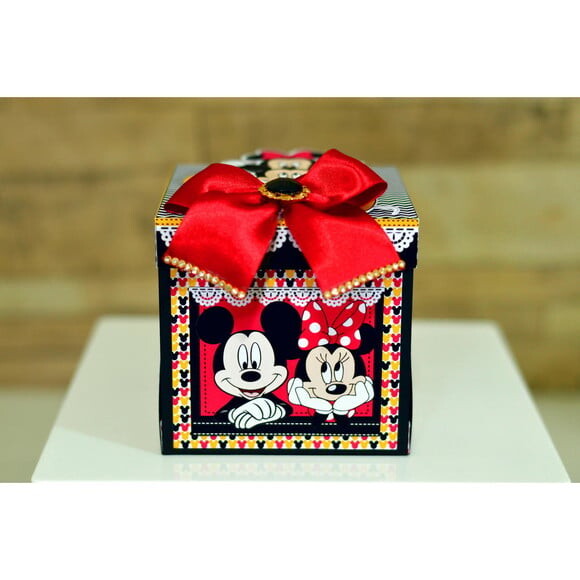 Leve + 13 Arquivo de Corte - Mickey e Minnie 5