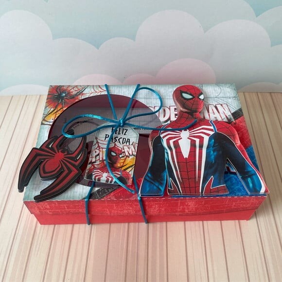 Leve + 13 Arquivo de Corte - Mini Confeiteiro (homem Aranha) 2