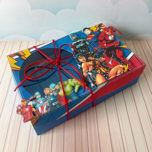 Leve + 13 Arquivo de Corte - Mini Confeiteiro (super Heróis) 1