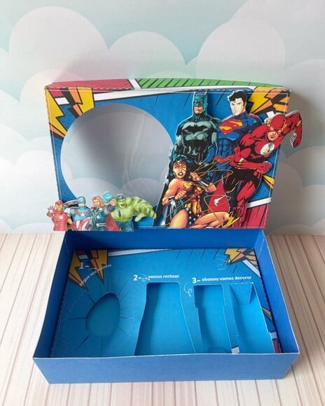 Leve + 13 Arquivo de Corte - Mini Confeiteiro (super Heróis) 1