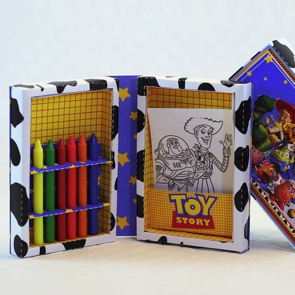 Leve + 13 Arquivo de Corte - Toy Story 2
