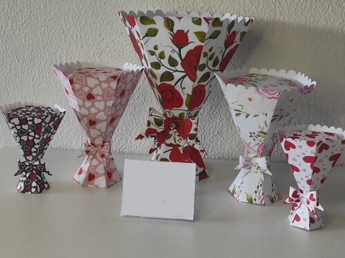 Leve + 13 Arquivo de Corte - Buquê de Flores 2