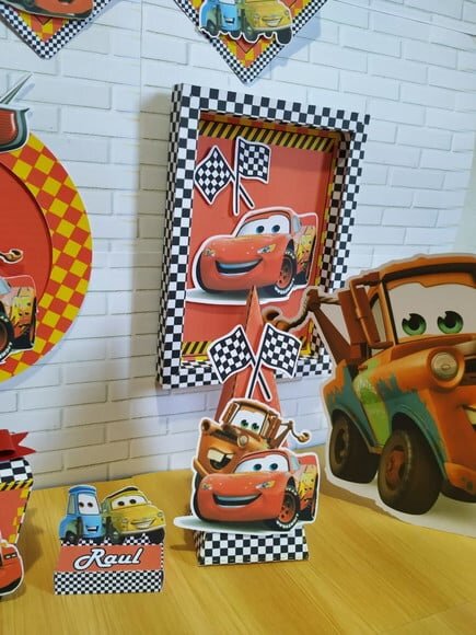 Leve + 13 Arquivo De Corte - Carros Disney 7