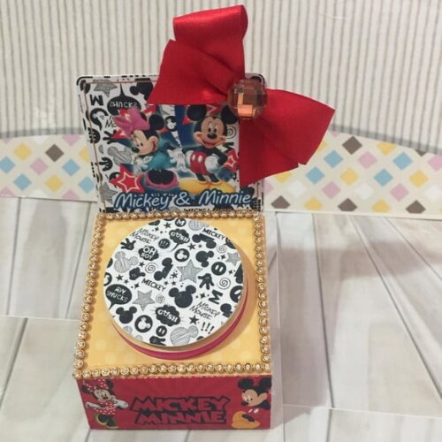 Leve + 13 Arquivo de Corte - Mickey e Minnie 4