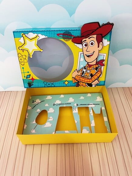 Leve + 13 Arquivo de Corte - Mini Confeiteiro (toy Story) 2