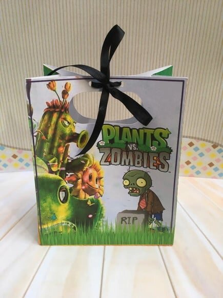 Leve + 13 Arquivo de Corte - Plantas x Zumbis 2