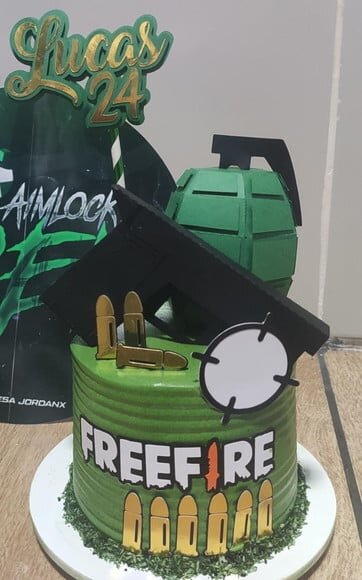 Leve + 13 Arquivo de Corte - Topo de Bolo (free Fire) 3