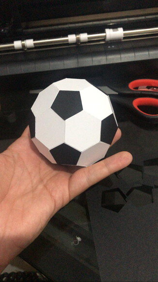 Leve + 13 - Arquivo de Corte - Bola de Futebol 3d 1