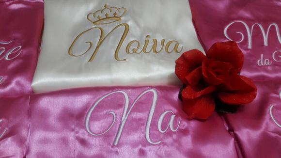 5 Robes Cetim Bordado Personalizado para Debutante 15 Anos