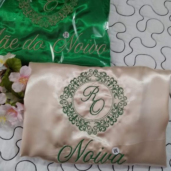 Kit 3 Robes Roupão Hobbe Cetim Brasão