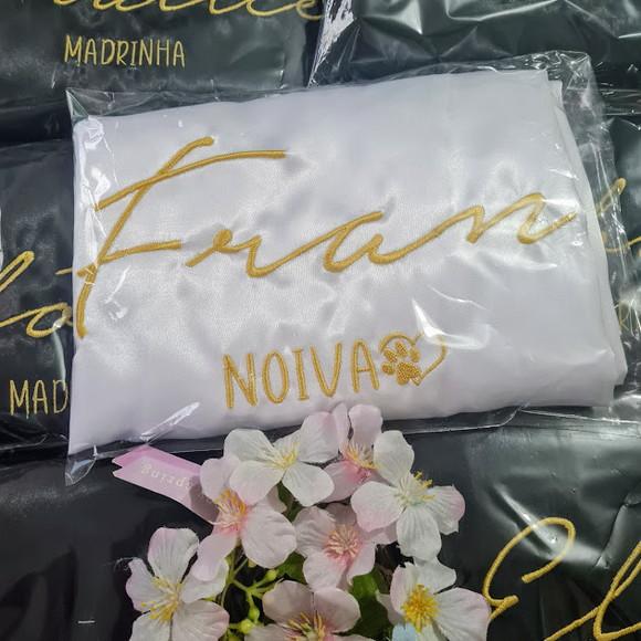 Robe Cetim Bordado Nude Rosê Gold Verde Agua