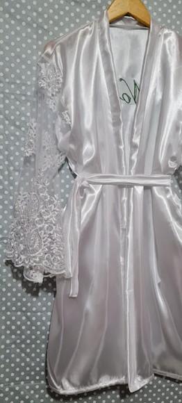 Robe Cetim Manga Longa Evasê Renda Noiva Mara