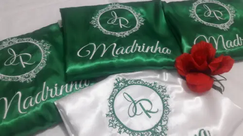 01 un Robe roupão hobbe cetim verde noiva brasão madrinha