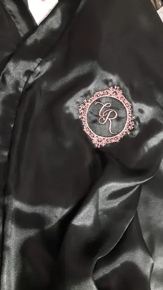 07 Robes cetim bordado noiva madrinha brasão