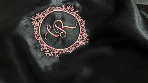 07 Robes cetim bordado noiva madrinha brasão