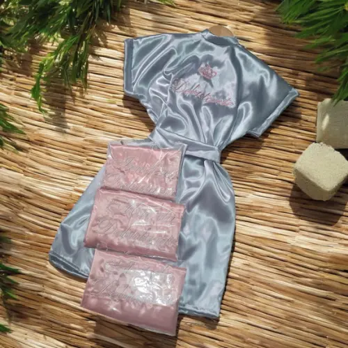 Kit 3 Robes Cetim Bordado Irmã Mãe Debutante Rosa Chá Prata