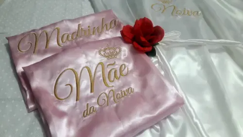 Kit 3 Robes Cetim Bordado Noiva Mãe Debutante