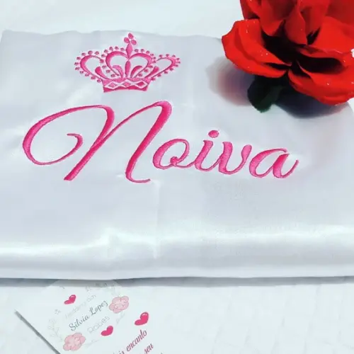Robe Cetim Bordado Noiva Mãe Debutante Coroa