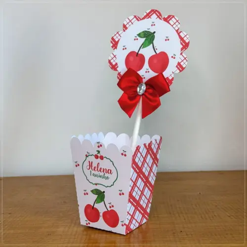 Centro de Mesa Personalizado Cerejinha