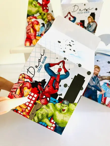 Lembrancinhas Personalizadas Vingadores - 32 Pçs