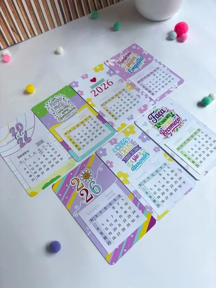 Mini Calendário Geladeira 2026 - c/ Ímã - 5x5
