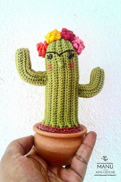 Cacto Frida Kahlo amigurumi