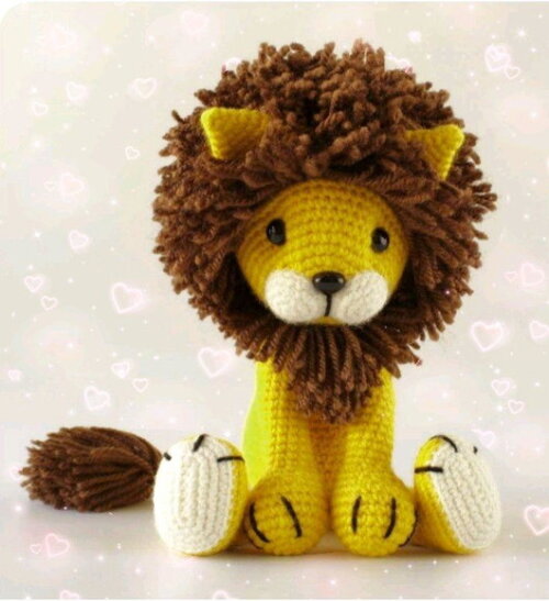 Leão amigurumi