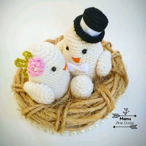 Topo de Bolo Passarinhos no Ninho Amigurumi Croche