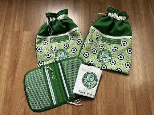 Kits Saquiinhhos Organizadores com ou sem Kit Bucal e Toalhinhas