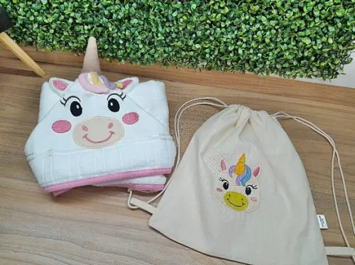 Toalha Banho Infantil c/ Capuz e Mochila Saco Black Friday