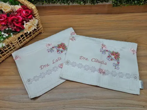 Toalhas de Lavabo Bordada e Personalizadas