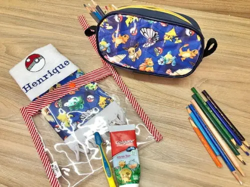 Kit Porta Higiene Bucal Infantil Volta as Aulas