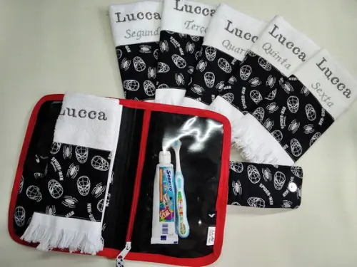 Kit Bucal com Toalhinha Personalizada